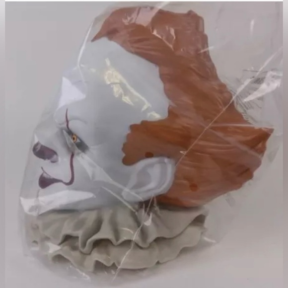 Pennywise Cinemark AMC IT Pennywise Popcorn Bucket BRAND NEW Candy Bucket Dish - Picture 4 of 5